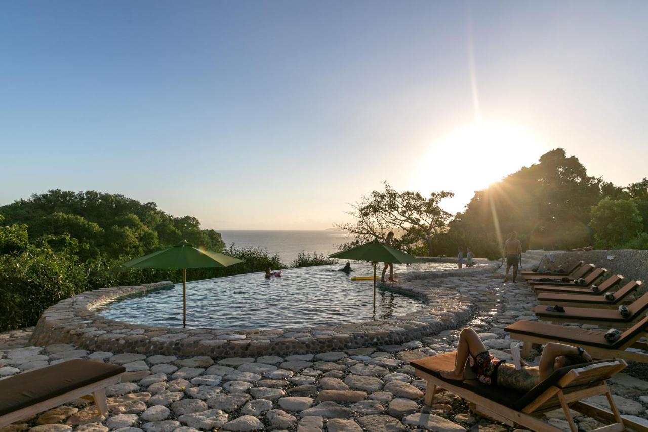 Ngalung Kalla Retreat Waikabubak Buitenkant foto