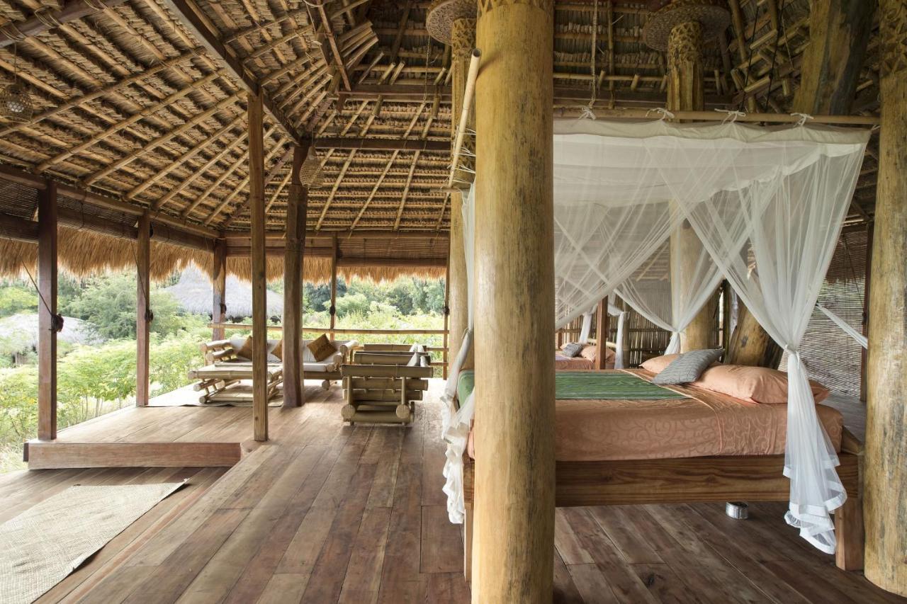 Ngalung Kalla Retreat Waikabubak Buitenkant foto