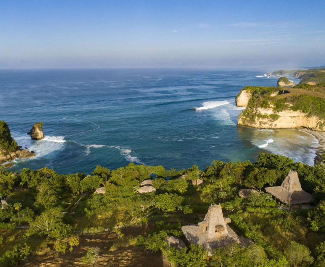 Ngalung Kalla Retreat Waikabubak Buitenkant foto