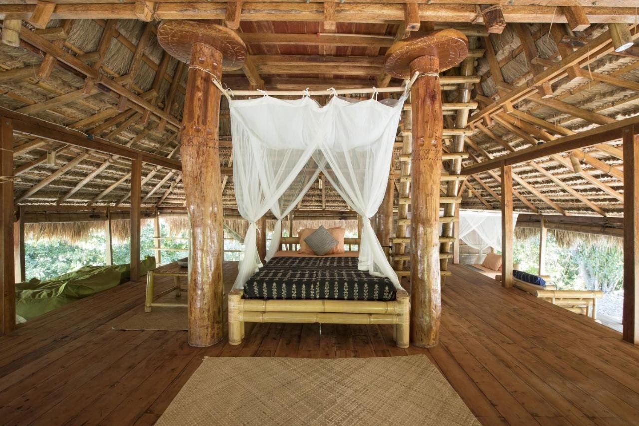 Ngalung Kalla Retreat Waikabubak Buitenkant foto