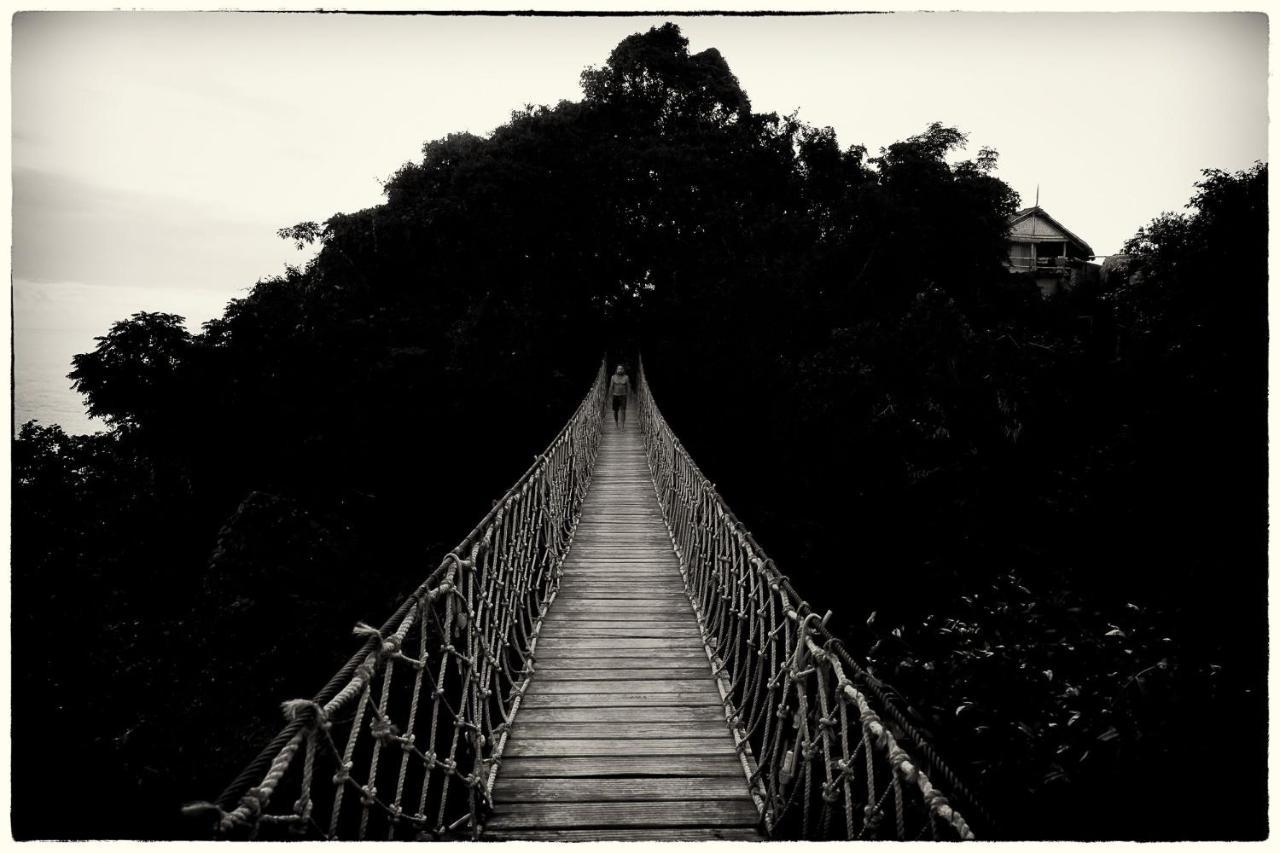 Ngalung Kalla Retreat Waikabubak Buitenkant foto